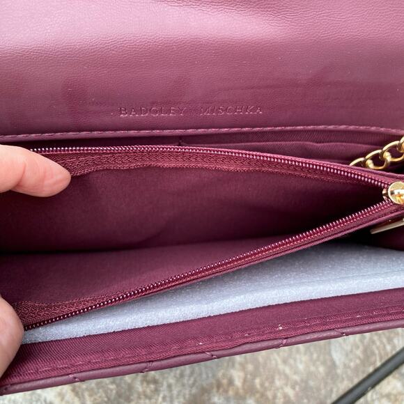 BADGLEY MISCHKA Plum Diamond Quilt Convertible Envelope Crossbody Bag $129 NEW - Picture 13 of 16